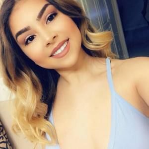 Meet your Posher, Elena